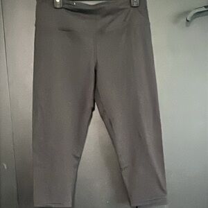 Victoria’s Sport Yoga Capri Pants